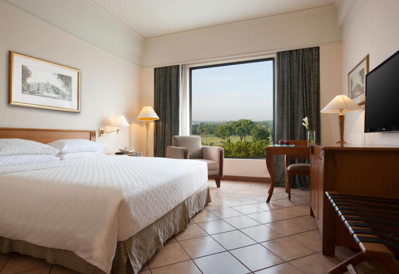 Hyatt Regency Yogyakarta Hotel Sleman  Exterior foto A room at the Taj Bengal