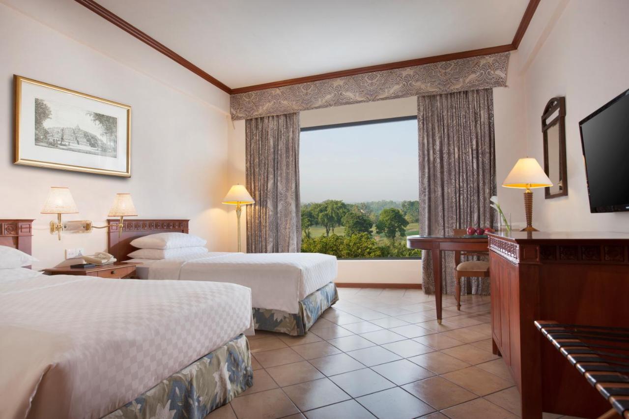 Hyatt Regency Yogyakarta Hotel Sleman  Exterior foto A room at the hotel