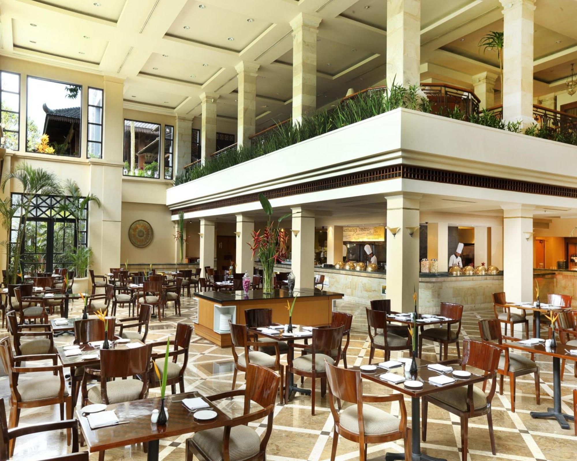 Hyatt Regency Yogyakarta Hotel Sleman  Exterior foto The lobby