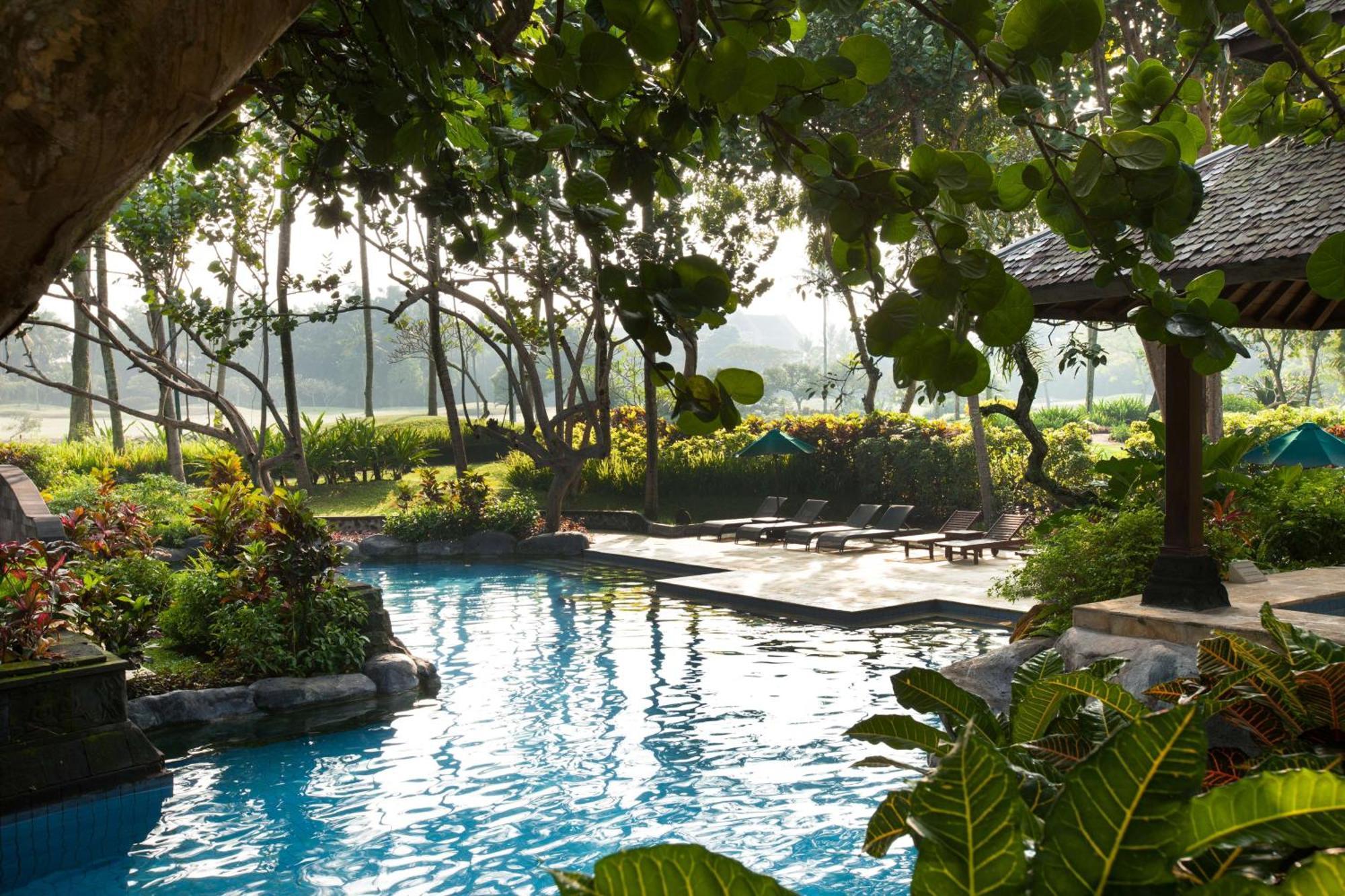 Hyatt Regency Yogyakarta Hotel Sleman  Exterior foto The pool at the Four Seasons Hotel, Kuala Lumpur